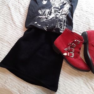 Vintage high waisted sparkling sweater skirt.